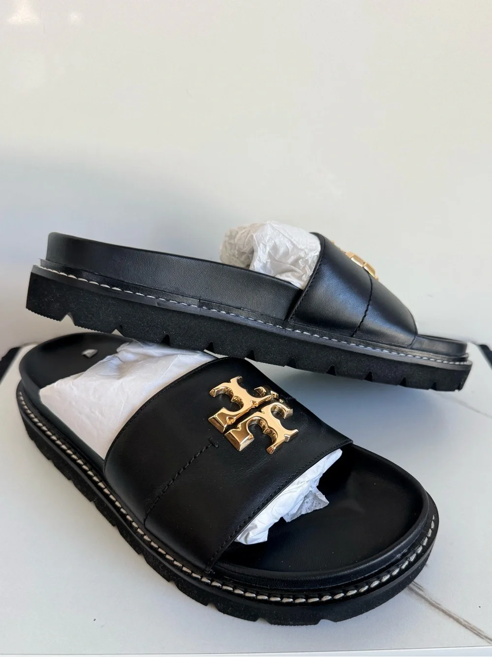 Tory Burch Everly Anatomic Lug Slides 🖤✨